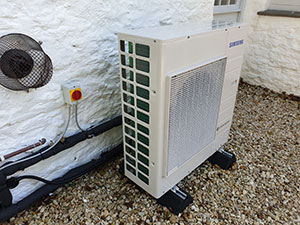 Smart hybrid heat pumps